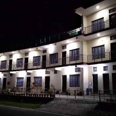 Hotel vikram palace Barkot Exteriör bild